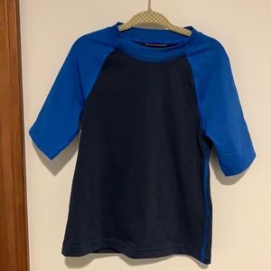 REI rash guard, sz 6/7 boys